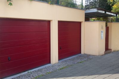 Doppelgarage mit Brüstung, erdüberschüttet