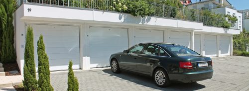 Erdüberdeckte Garagenreihe